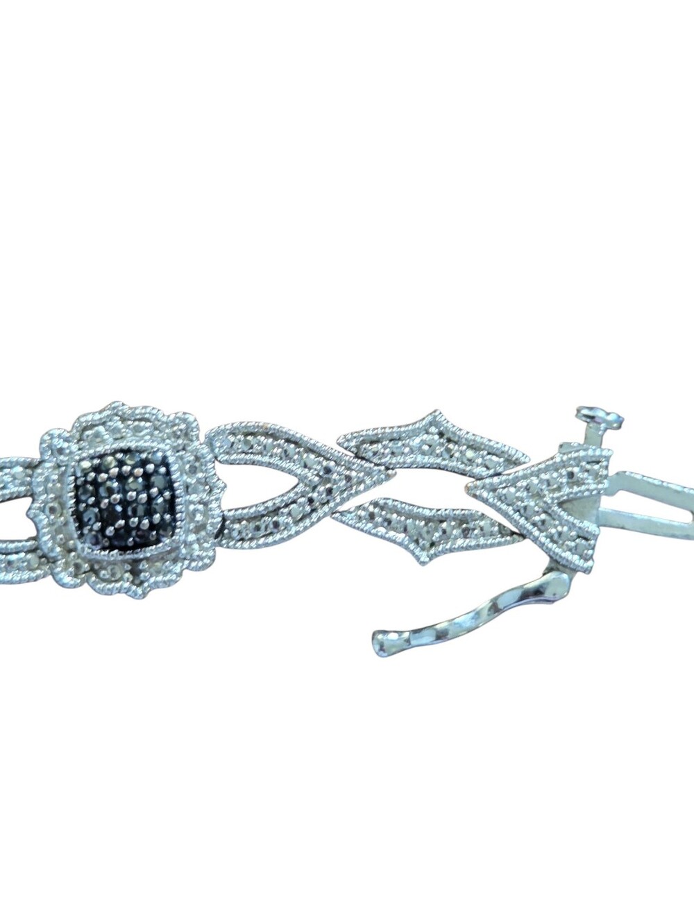 Sterling silver black and white diamond tennis bracelet. EUC. 7.5".